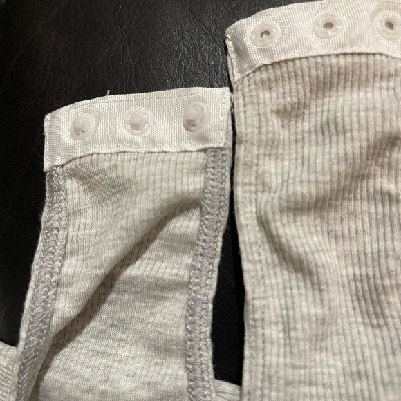 WeWoreWhat Gray Henley Bodysuit LARGE ,NWT material is so soft and it’s ribbed - Picture 10 of 10